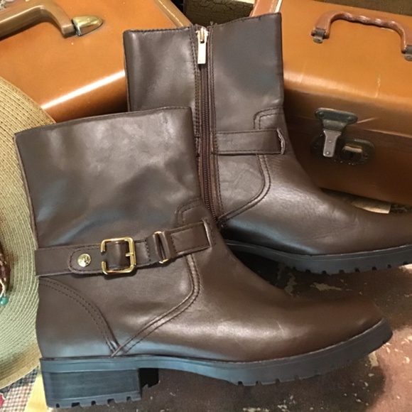 Anne Klein Brown Leather Boots (8M) - Picture 6 of 6